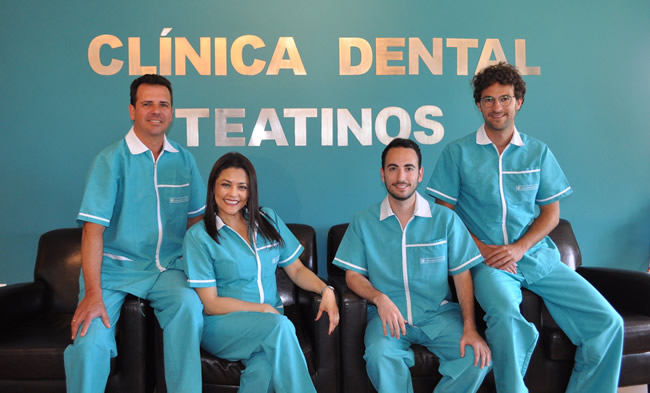 Implantes dentales en Málaga Clínica dental Teatinos